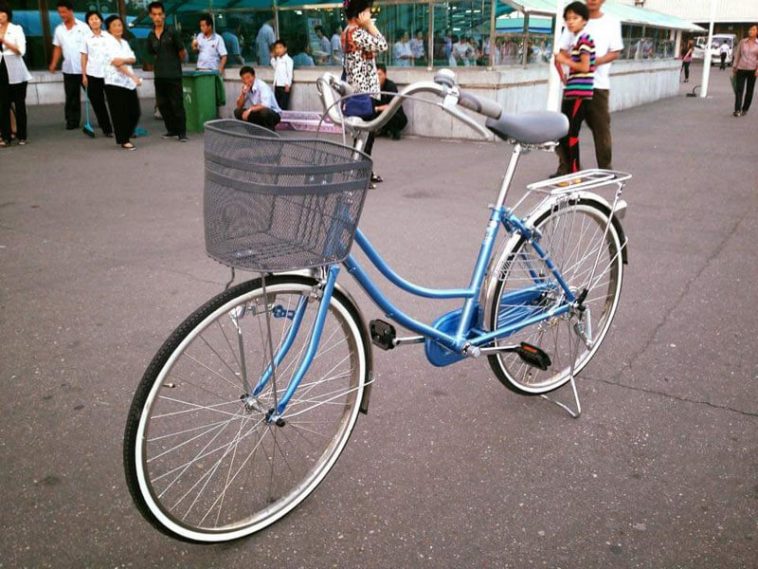 North-Korea-bicycle
